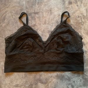 VICTORIAS SECRET BRALETTE